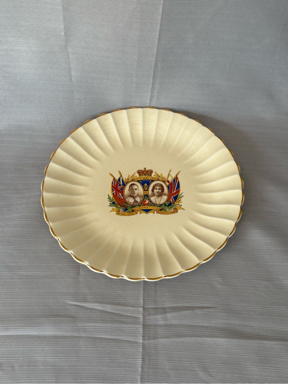 Royal Commemorative Ivory & Gold Decorative Plate Coronation 1937